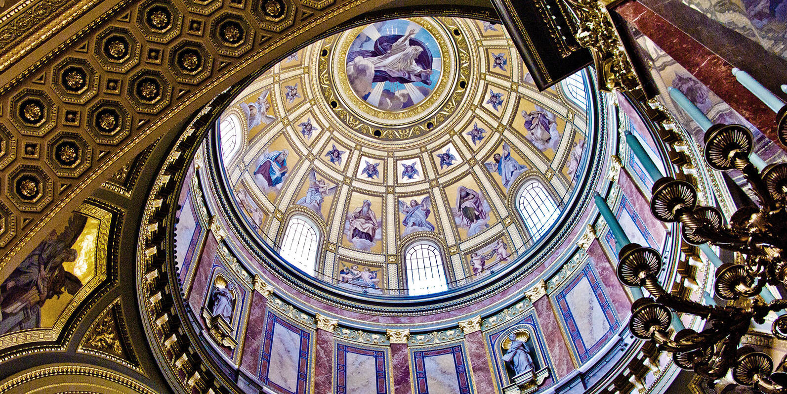 Organ concert at St. Stephen's Basilia - dome of the basilica © Hungaria Koncert ltd.