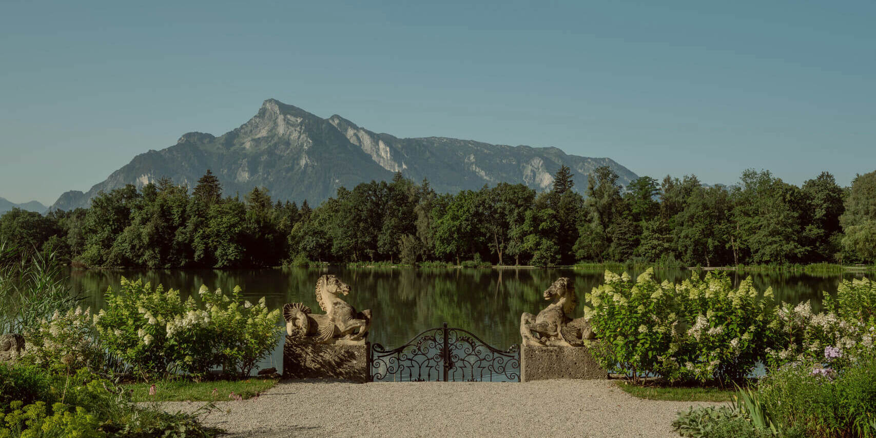 Lake in Salzburg with mountain panorama on a sunny day © Tourismus Salzburg GmbH / Patrick Langwallner