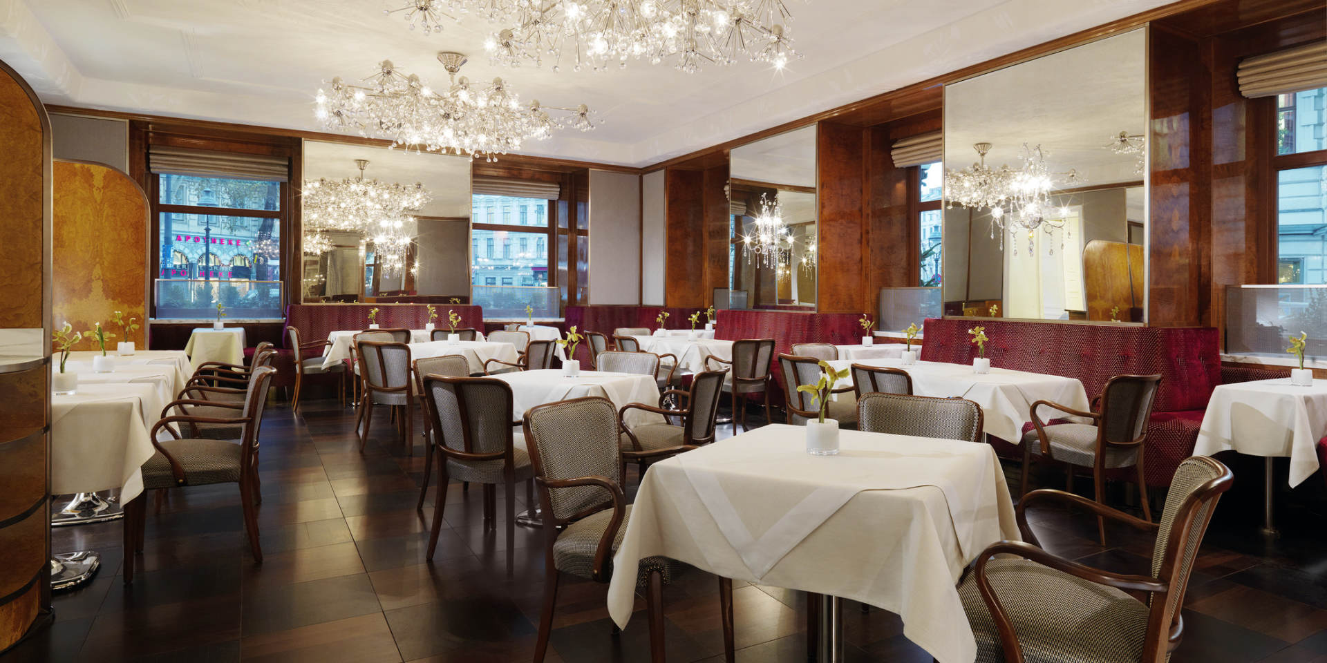 Hotel Imperial - café Imperial © Hotel Imperial, a Luxury Collection Hotel