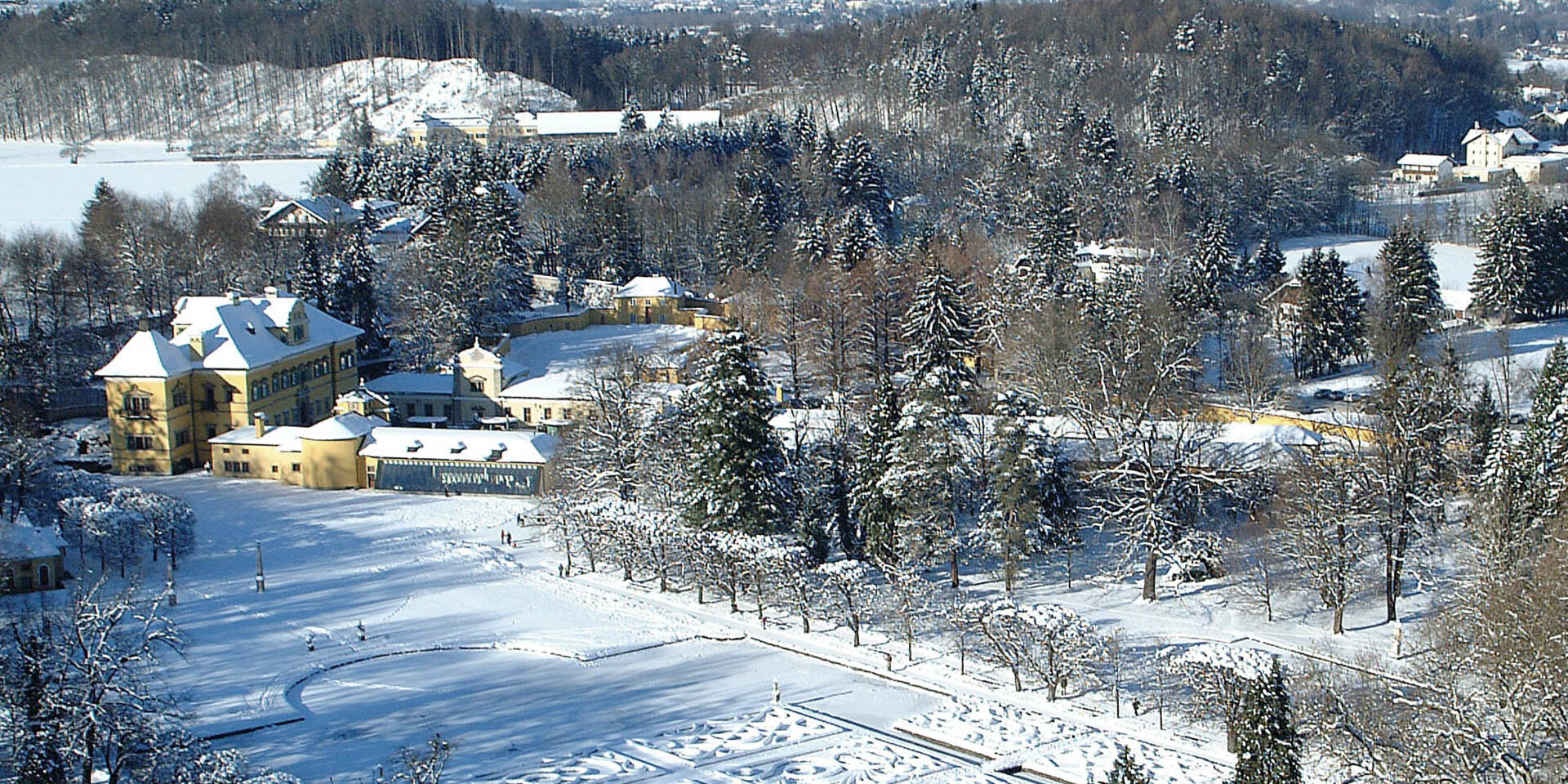 Hellbrunn Palace - Park in winter © Tourismus Salzburg