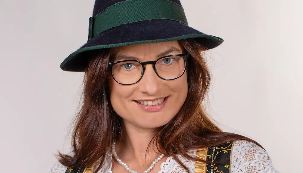 Sonja Danner_Guide