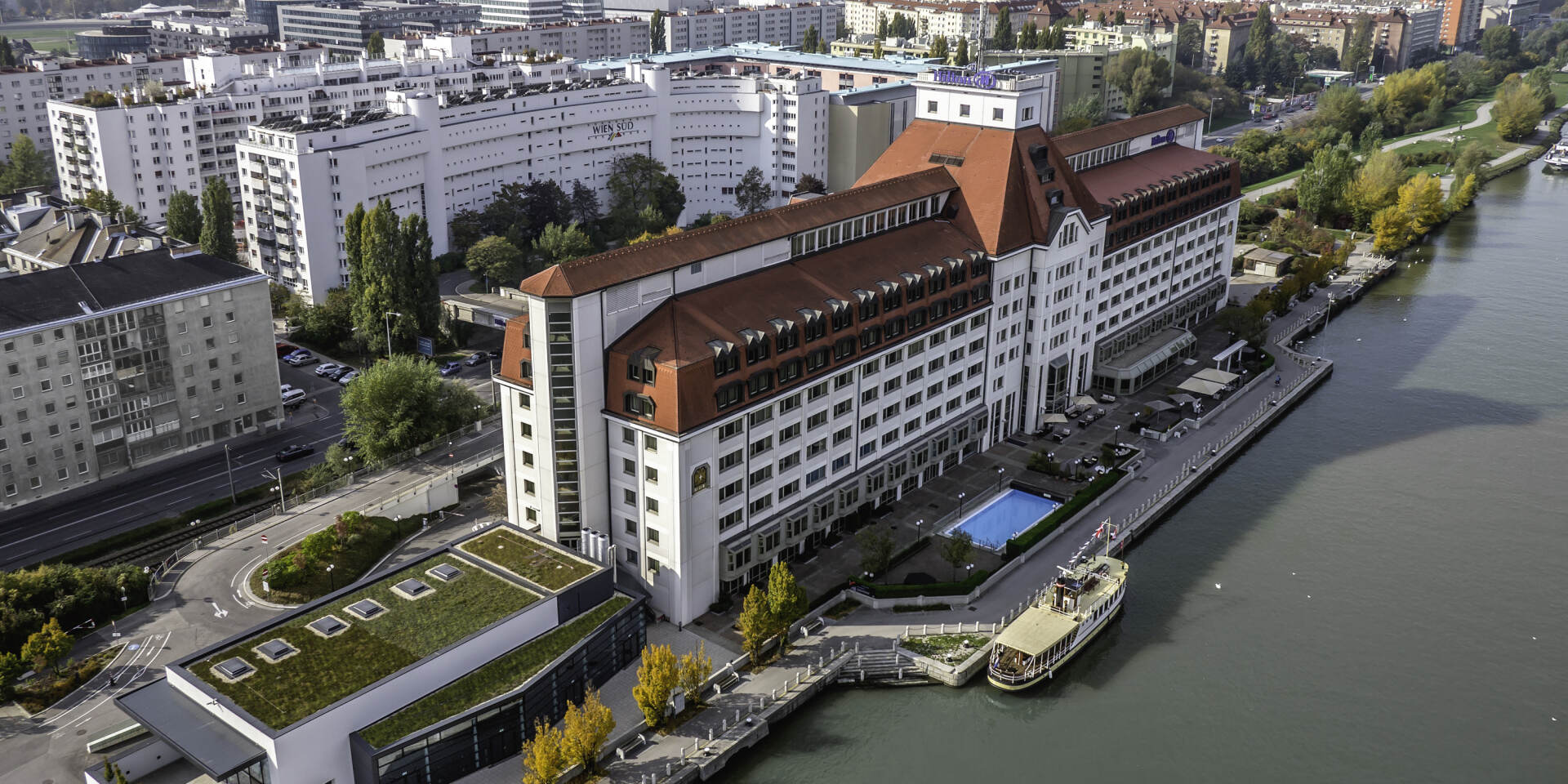 Hilton Vienna Danube Waterfront - Aussenansicht © Hilton Hotels Austria
