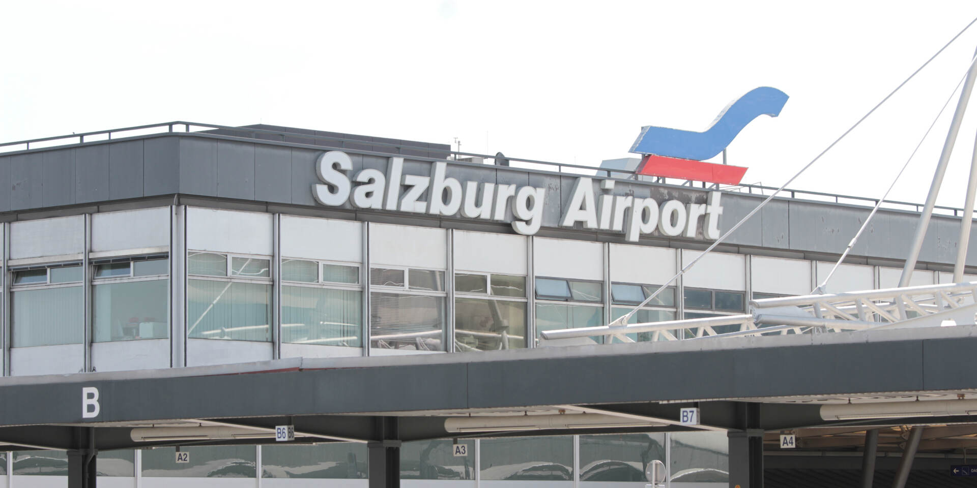 Salzburg Airport - exterior view © Salzburg Airport