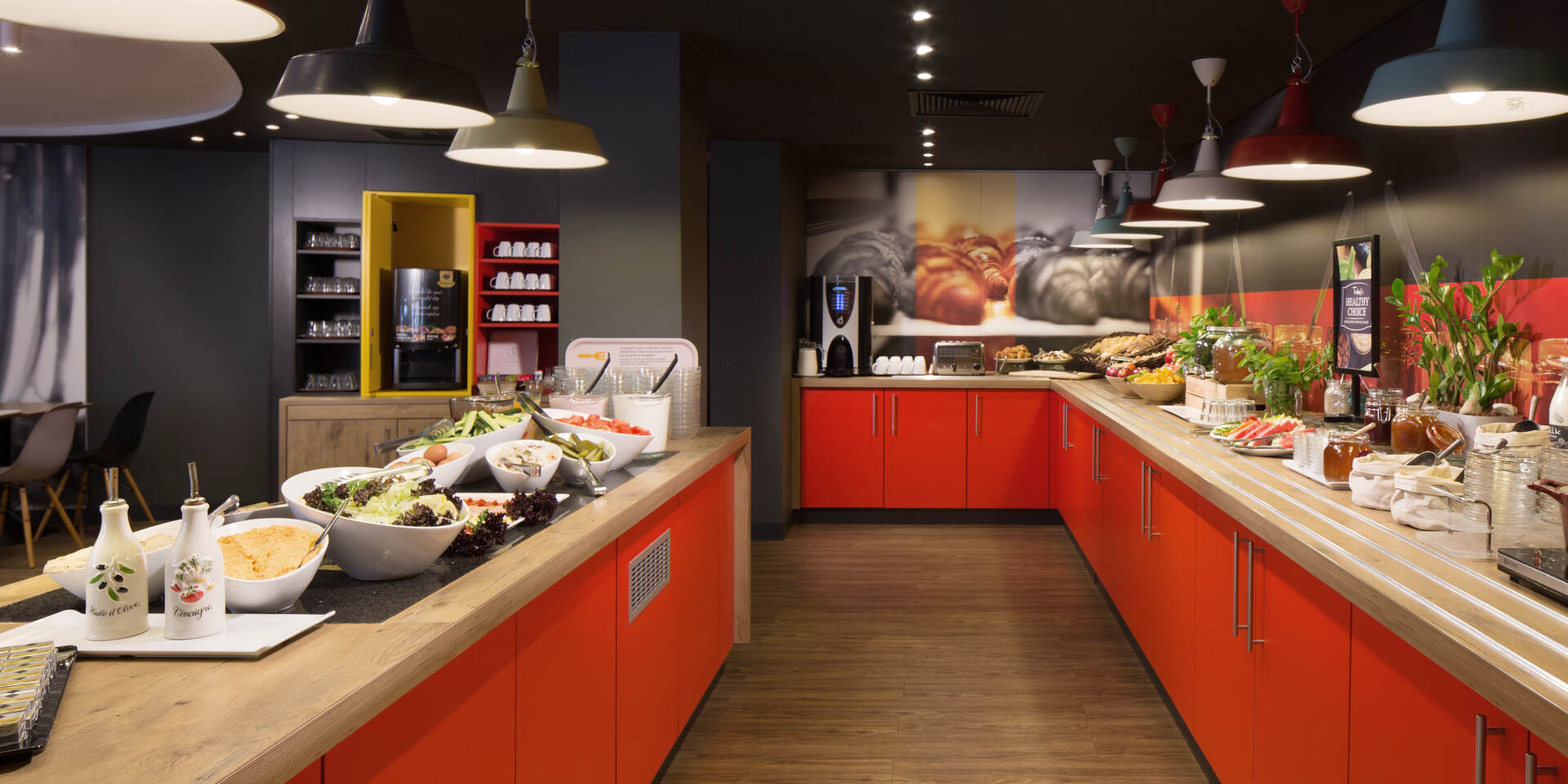 ibis Budapest Heroes Square - breakfast buffet © ibis Budapest Heroes Square