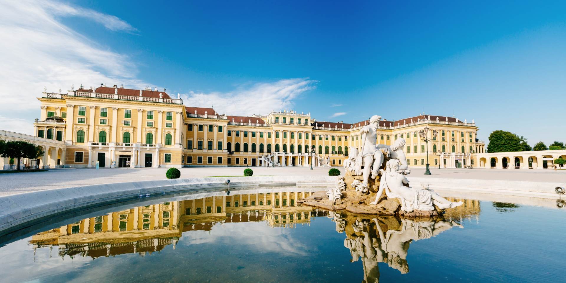 Historische Stadtrundfahrt Wien - Schloss Schönbrunn mit Brunnen © Vienna Sightseeing Tours | Bernhard Luck