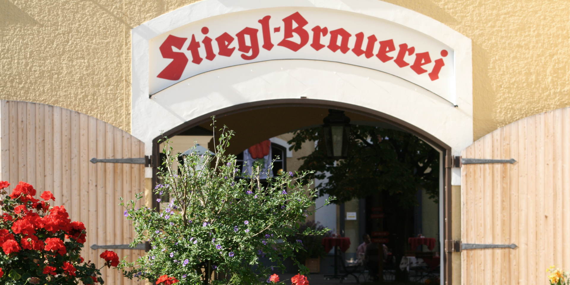 Stiegl-Brauwelt - Torbogen © Stiegl