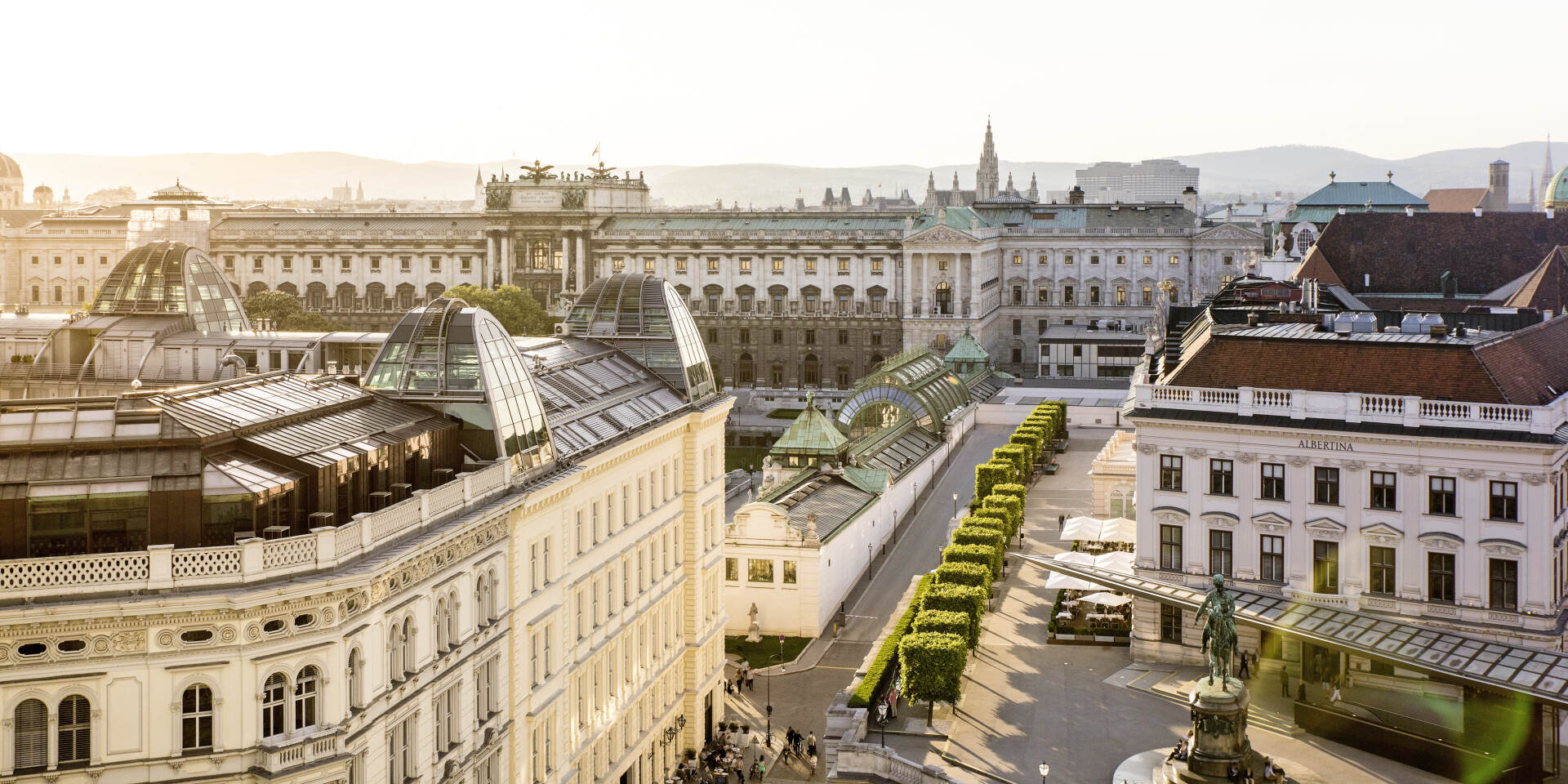 Wien - Blick auf Hofburg und Burggarten © Wien Tourismus | Christian Stemper