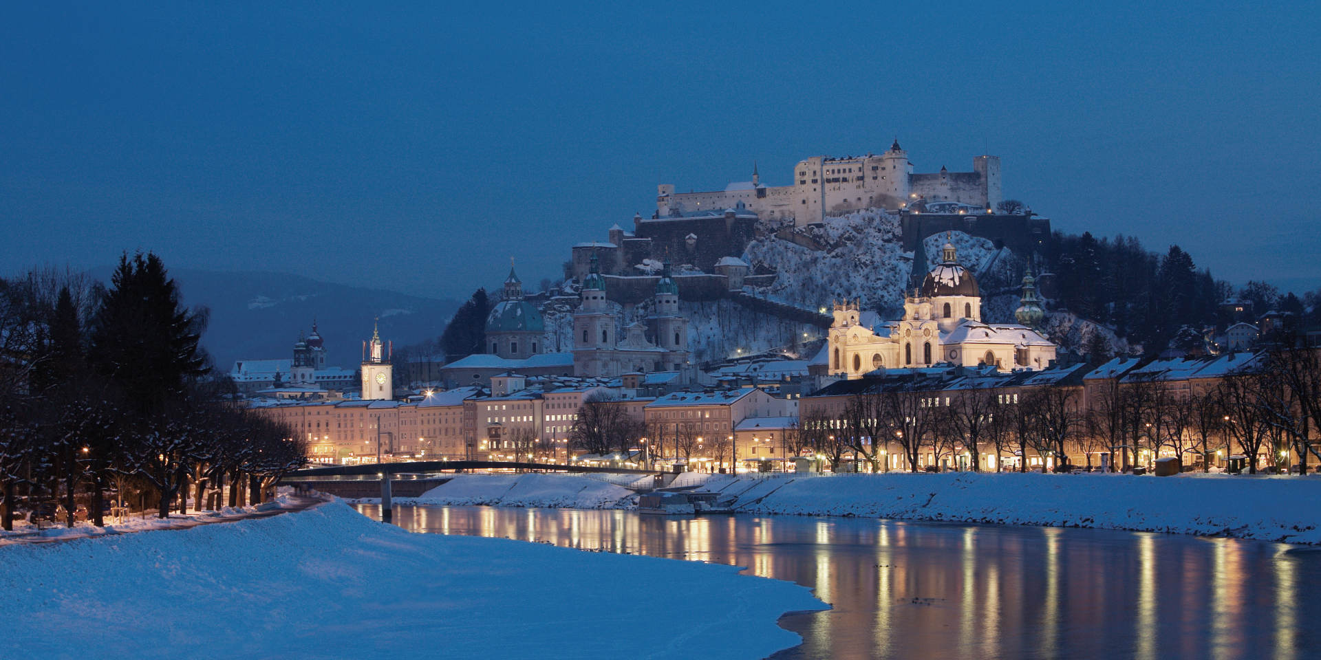 Salzburg - Blick über die Salzach auf die Festung im Winter © Tourismus Salzburg