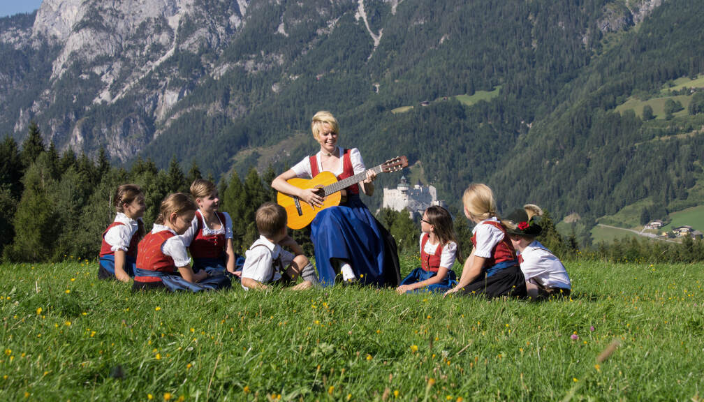 Sound of Music Trail - singing kids © TVB Werfen