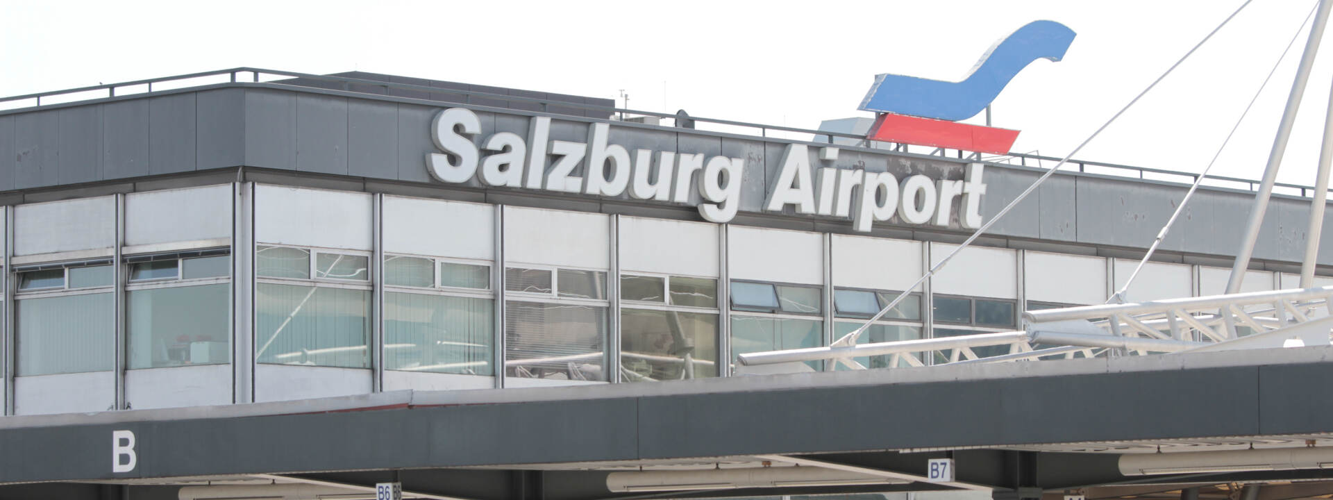 Salzburg Airport - exterior view © Salzburg Airport