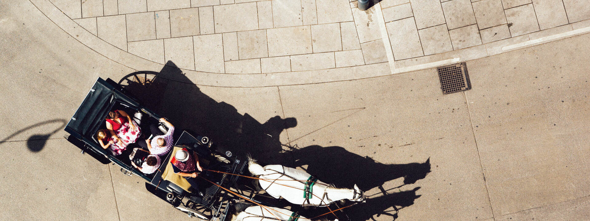 Vienna - bird's eye view of a Fiaker © Wien Tourismus | Julius Hirtzberger