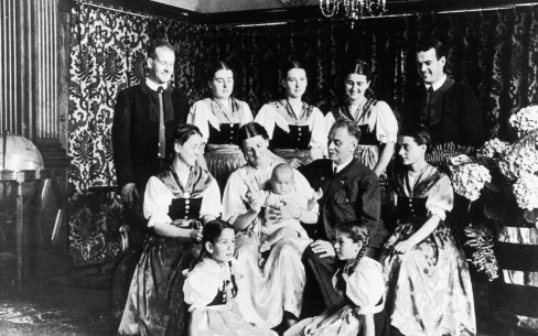 Trapp Family with Johannes © Trapp Familie