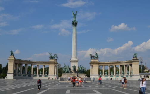 Budapest City Tour with Parliament - Heroes' Square © Cityrama Budapest