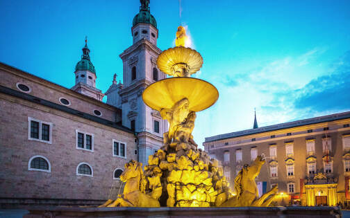 Residence Square - fountain, Old Residence, Salzburg Cathedral © Tourismus Salzburg GmbH