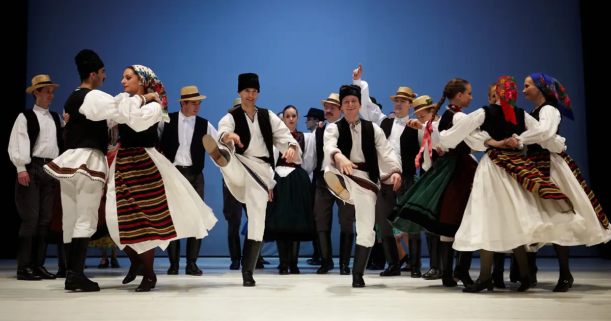 Grand Eastern Europe Highlights: 4-Country Cultural Masterpiece — photo 1